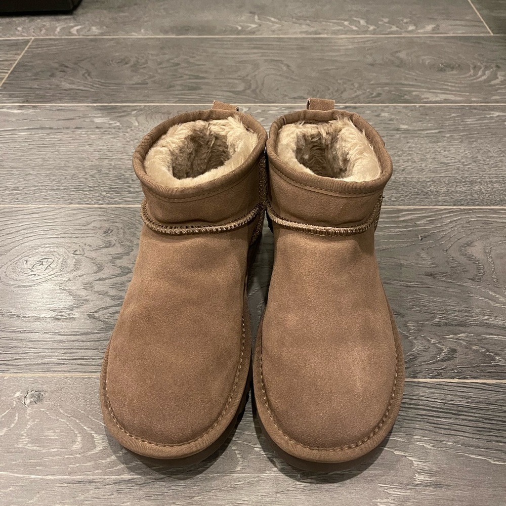 Brown ugg ultra minis